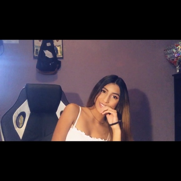 Meet your Posher, Silvia - Picture 1 of 1